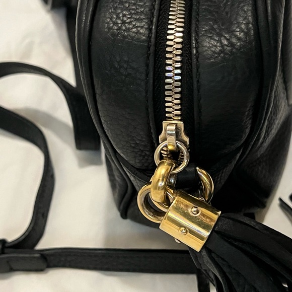 Used Gucci crossover bag leather in perfect condition no marks or scratches - Picture 7 of 8